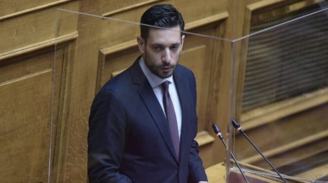 kyranakis-o-kosmos-prepei-na-doylepsei-giati-echei-kalomathei-me-ta-epidomata-465037