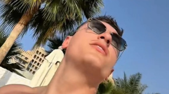 sok-tora-trechei-na-sothei-o-kosmos-den-xerei-poy-na-paei-458100