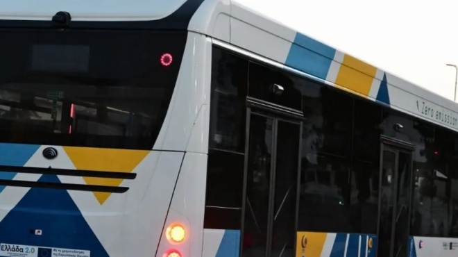 tragodia-tora-sti-chora-mas-nekros-mesa-sto-leoforeio-460039