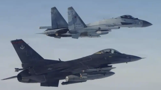 giati-petoyn-machitika-aeroskafi-kai-elikoptera-pano-apo-tin-athina-463155