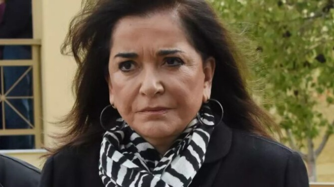 ntora-mpakogianni-kai-ti-proteinete-tora-poy-echo-paidi-agnostoy-patros-na-to-katapio-460330