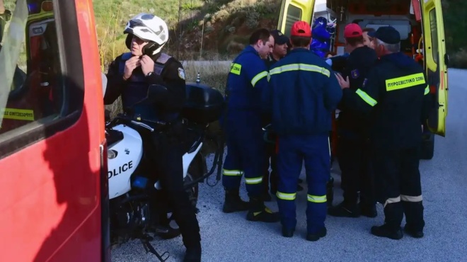 tragodia-goneis-vrikan-kremasmeni-se-dentro-tin-kori-toys-460408