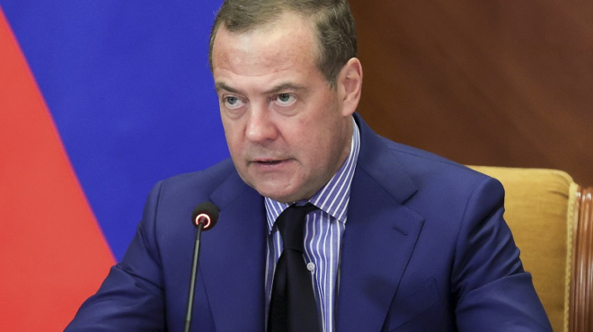 pagkosmio-sok-apo-mentventef-tha-xekinisei-o-pagkosmios-polemos-an-o-tramp-amp-8230-458725