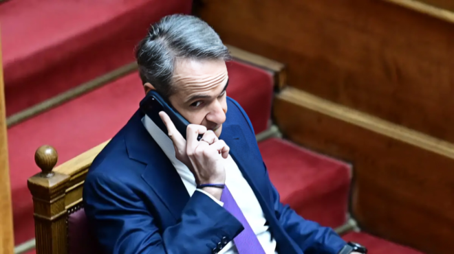 synagermos-tora-stin-ellada-to-tilefonima-gia-vomva-458893