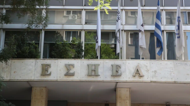 pethane-i-dimosiografos-vana-lada-458910