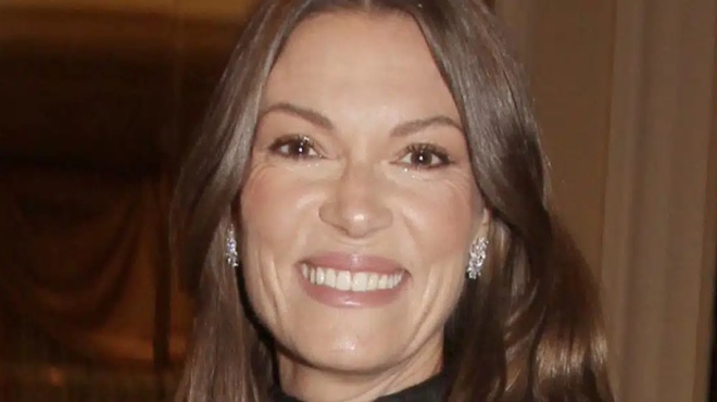 mama-kai-kori-moiazoyn-poly-i-viky-kagia-se-spania-koini-emfanisi-me-ti-mitera-tis-alexandra-462886