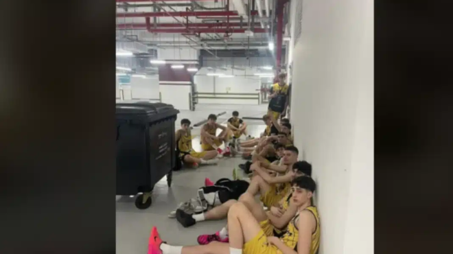 agonia-gia-tin-omada-k18-mpasket-toy-ari-poy-echei-egklovistei-sto-ampoy-ntampi-458360