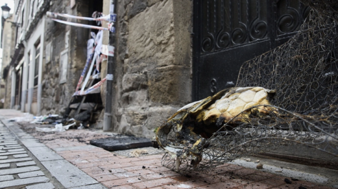 neos-thrinos-3-nekroi-4-traymaties-mesa-stin-polykatoikia-triimero-penthos-stin-poli-461139