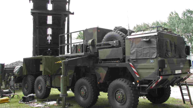 ektakto-to-akritiko-nisi-opoy-i-ellada-enischyei-ti-stratiotiki-tis-dynami-meta-tis-exelixeis-sti-mesi-anatoli-458657