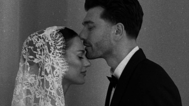 zeygari-vgalmeno-apo-paramythi-i-glykia-kinisi-toy-gamproy-sto-i-de-gyni-ina-fovitai-ton-andra-ekane-to-tiktok-na-liosei-458286