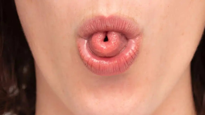 ti-simainei-psychologika-i-ikanotita-na-diploneis-ti-glossa-soy-se-schima-u-460228