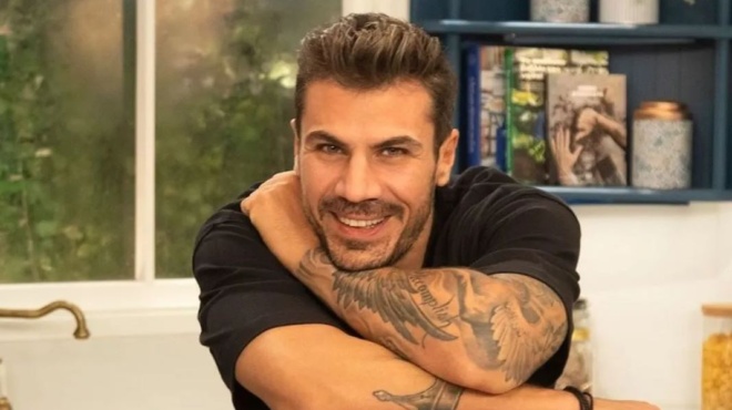 viral-xana-o-akis-ligo-prin-to-pascha-etsi-tha-kathariseis-paneykola-ta-entera-gia-kokoretsi-kai-mageiritsa-amp-8211-to-kolpo-toy-1-amp-8242-gia-na-ta-gyriseis-anapoda-460848