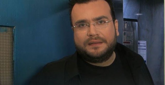 apopeira-dolofonias-kata-toy-filippoy-kampoyri-poios-kai-giati-ithele-na-ton-vgalei-apo-ti-mesi-i-sokaristiki-apokalypsi-499159