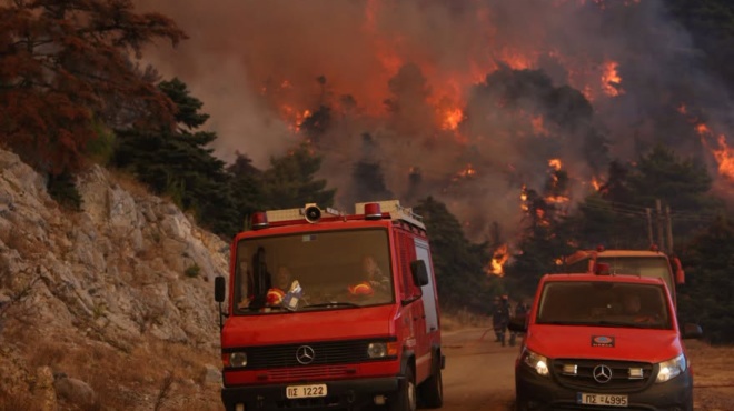 ektakto-tora-dystychos-echoyme-pali-amp-8211-thriler-dichos-telos-me-tin-fotia-poy-kaiei-ta-panta-sto-perasma-tis-496989