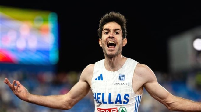kaneis-den-ton-stamata-nea-protia-gia-ton-milto-tentogloy-to-alma-poy-ton-esteile-xana-stin-koryfi-501581