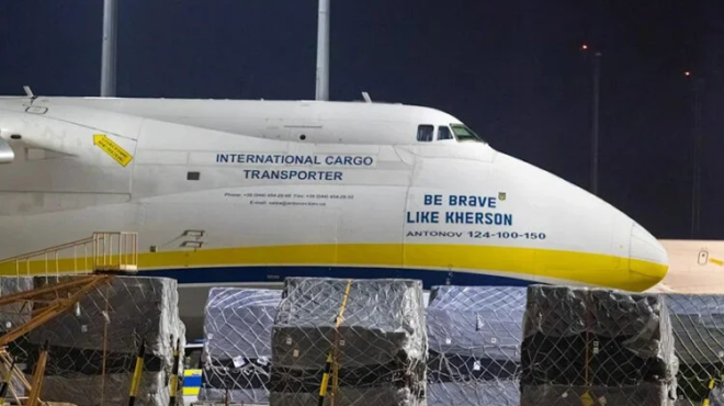 synagermos-ston-aera-aeroskafos-cargo-sygkroystike-me-agnosto-antikeimeno-thriler-me-to-ti-synevi-497586