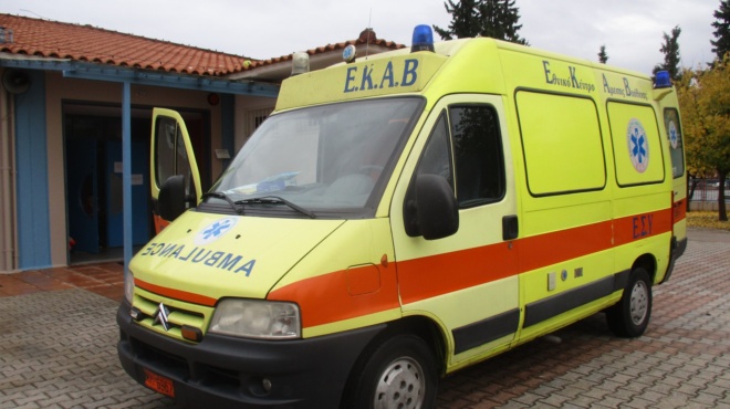 ektakto-tragodia-sti-chora-mas-nekri-15chroni-mathitria-stis-toyaletes-toy-scholeioy-507665
