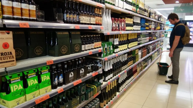 xafniko-loyketo-se-pasignosti-alysida-soyper-market-kleinei-ola-ta-katastimata-stin-ellada-515319