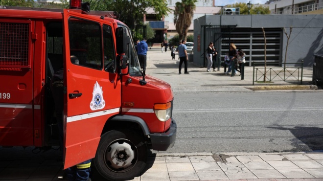 synagermos-tora-stin-athina-ekkenothike-scholiko-sygkrotima-fovoi-gia-diarroi-aerioy-peripoy-6-000-mathites-ekei-510837